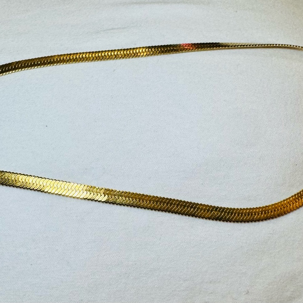 NEW Elegant Gold Necklace